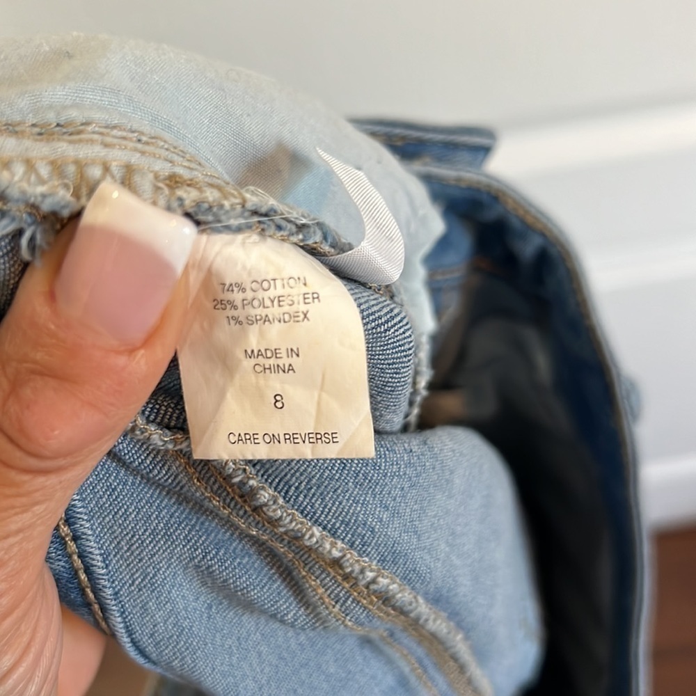 New York and Company - denim capri jeans - size 8 - Picture 8 of 10